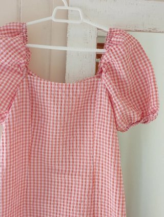 Vestido de mujer a cuadros rosa