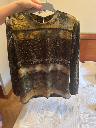 Camiseta de vestir mujer con fular a juego