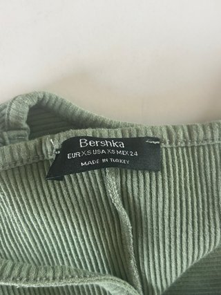 Vestido Bershka verde canalé
