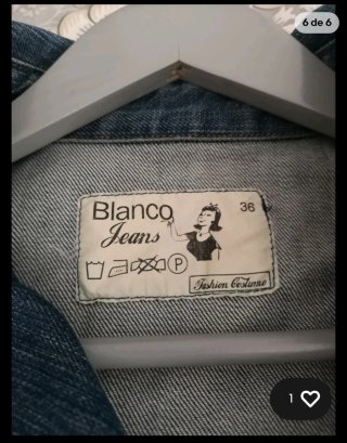 Chaqueta vaquera doble botonadura.