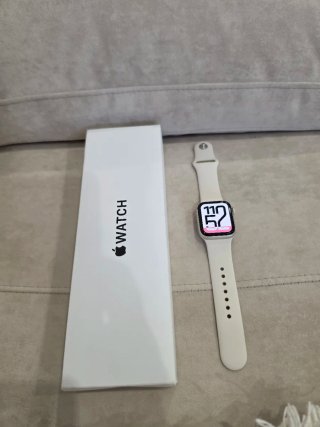 Apple Watch SE 2 40mm Starlight