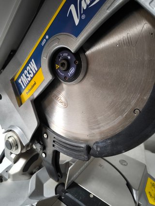 Sierra Ingletadora Virutex TM33W laser Profesional