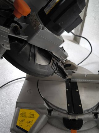 Sierra Ingletadora Virutex TM33W laser Profesional