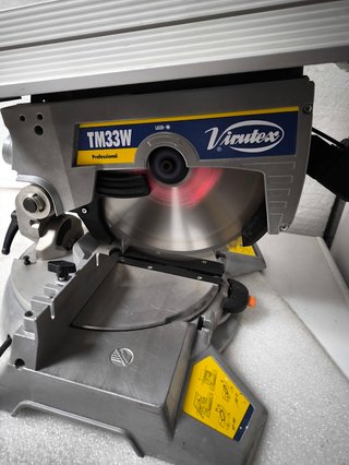 Sierra Ingletadora Virutex TM33W laser Profesional