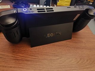 Lenovo Legion Go Z1 extreme 16 GB di RAM