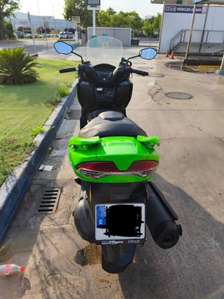 Suzuki Burgman 400