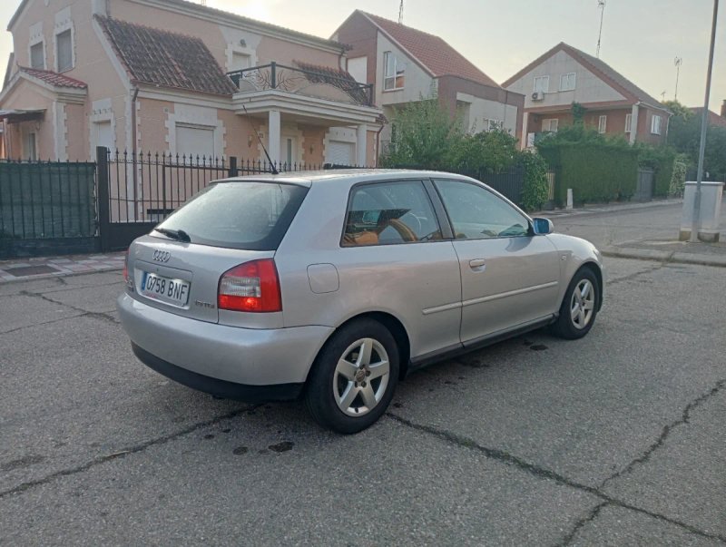Audi A3 2002 - foto 1