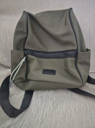 Mochila mujer verde militar