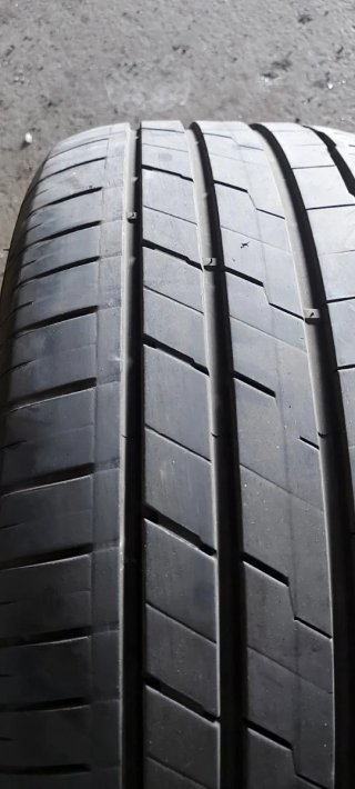 255/55 R18 109W