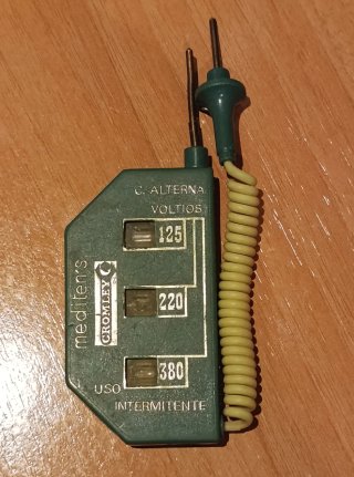 Mantenimiento eléctrico y piscina.