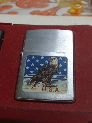 2 Zippo Accendini Tema USA Anni '90