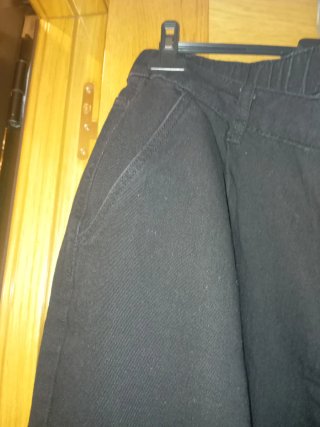 Pantalón negro vaquero de mujer