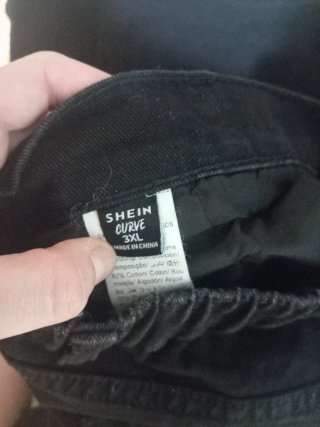 Pantalón negro vaquero de mujer
