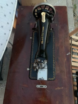 Máquina de coser ALFA antigua