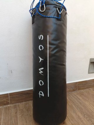 Saco de boxeo Domyos + guantes