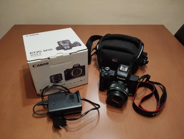 Canon EOS M50 Mark II Cámara + Accesorios