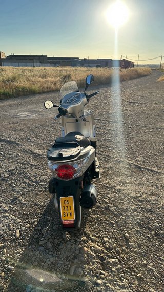 KYMCO People S 50 (2368 KM impecable) Moto Ciudad