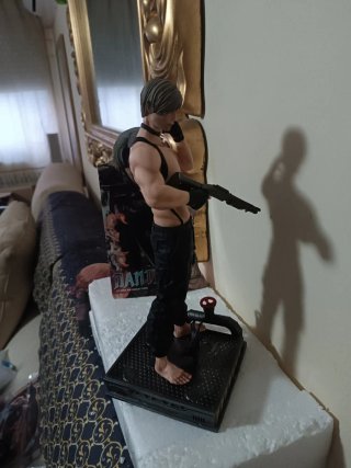 Figura Leon S Kennedy Coleccionista