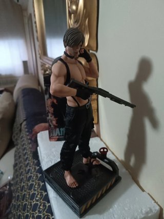 Figura Leon S Kennedy Coleccionista