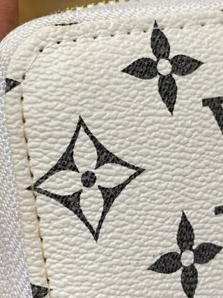 Cartera Louis Vuitton Monogram Blanca y Negra