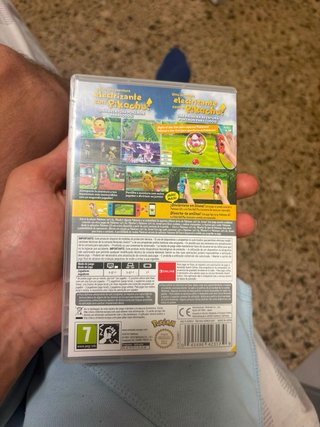 Pacchetto Nintendo Switch + 4 Giochi