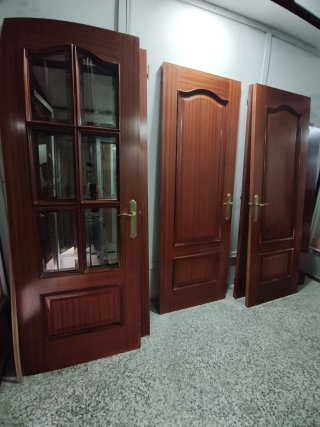 Puertas madera 70cm - 30€/unidad