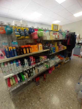 Góndolas y espalderas para comercio