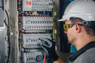 Tecnico profesional, instalcion  y mantenimiento