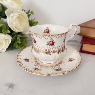 Taza y plato porcelana inglesa Rosina