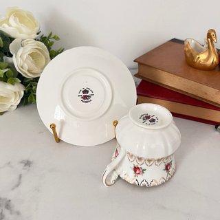 Taza y plato porcelana inglesa Rosina