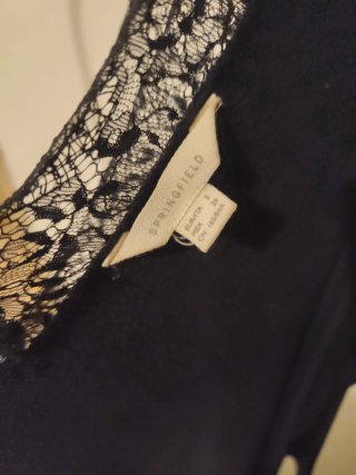 Vestido negro con encaje
