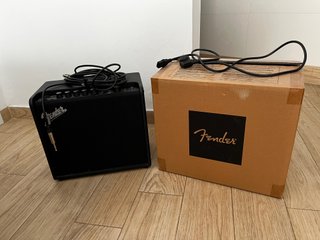 Amplificador Guitarra Fender Mustang LT25