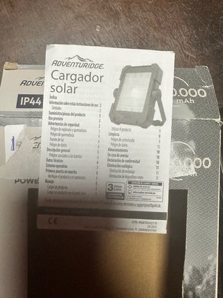 Linterna Cargador Solar Portátil adventuridge ip44