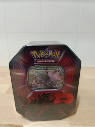 Lata Pokémon Team Rocket Nidoking EX