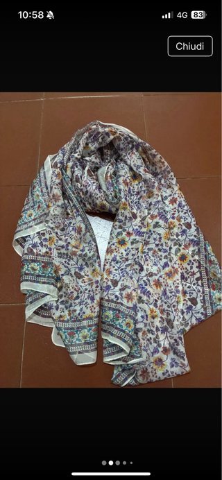 Foulard floreale multicolore