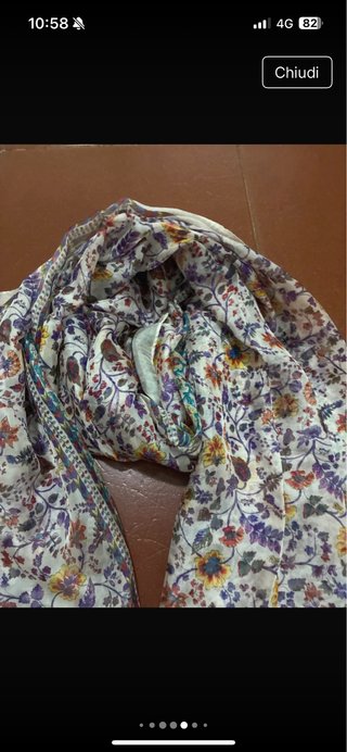 Foulard floreale multicolore