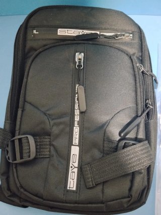 Mochila/Bandolera Negra y Reloj Deportivo