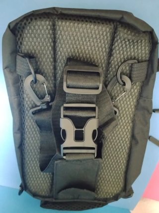 Mochila/Bandolera Negra y Reloj Deportivo