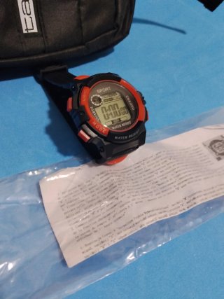 Mochila/Bandolera Negra y Reloj Deportivo