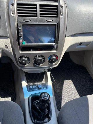 KIA Cerato 2003