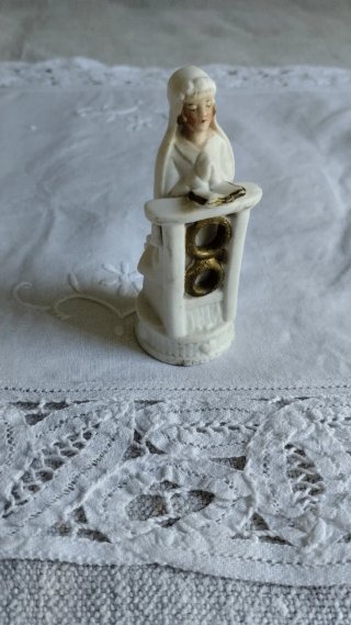 Figura año 1941 Porcelana religiosa antigua