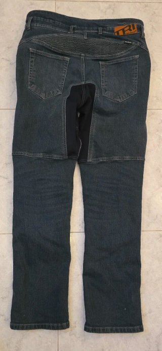 Pantalón Moto Trilobite Parado
