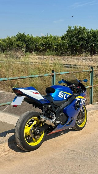 Suzuki GSXR 750