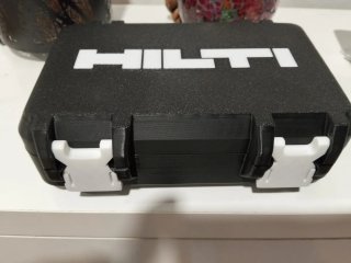 Caja Hilti Negra