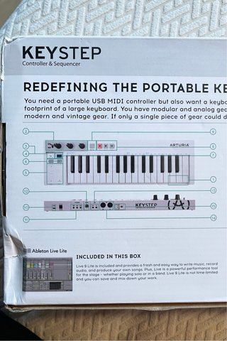 ARTURIA KEYSTEP MIDI Y SECUENCIADOR, 32 KEY NUEVO