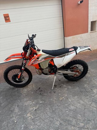 KTM 300 EXC Erzberg 2022 Naranja/Blanca