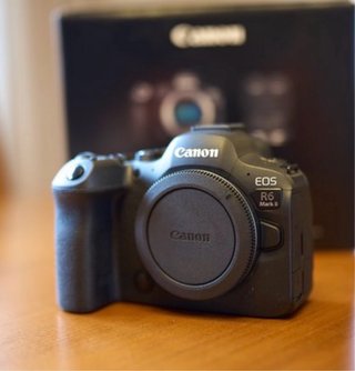 Canon EOS R6 Mark II Nueva