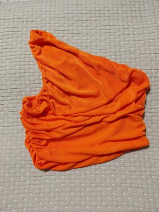 Top naranja hombro descubierto terciopelo
