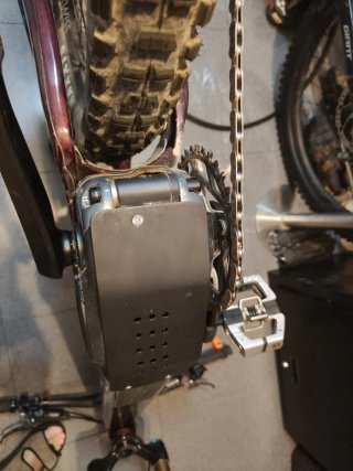 PROTECTOR EBIKE CRUSSIS MOTOR AVINOX M2S