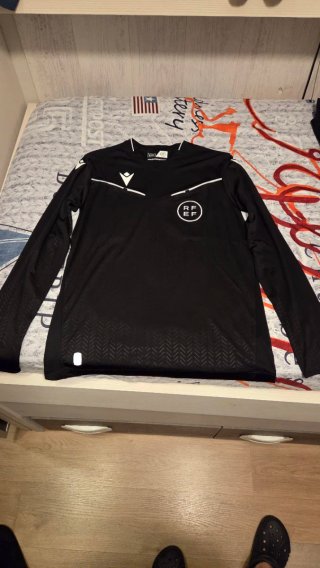 Camiseta Árbitro Macron RFEF Negra Talla M 24/28